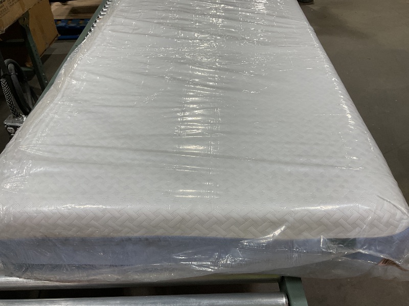 Photo 1 of **DIRT. SCRATCHES**ZINUS 8 Inch Twin Green Tea Memory Foam Mattress