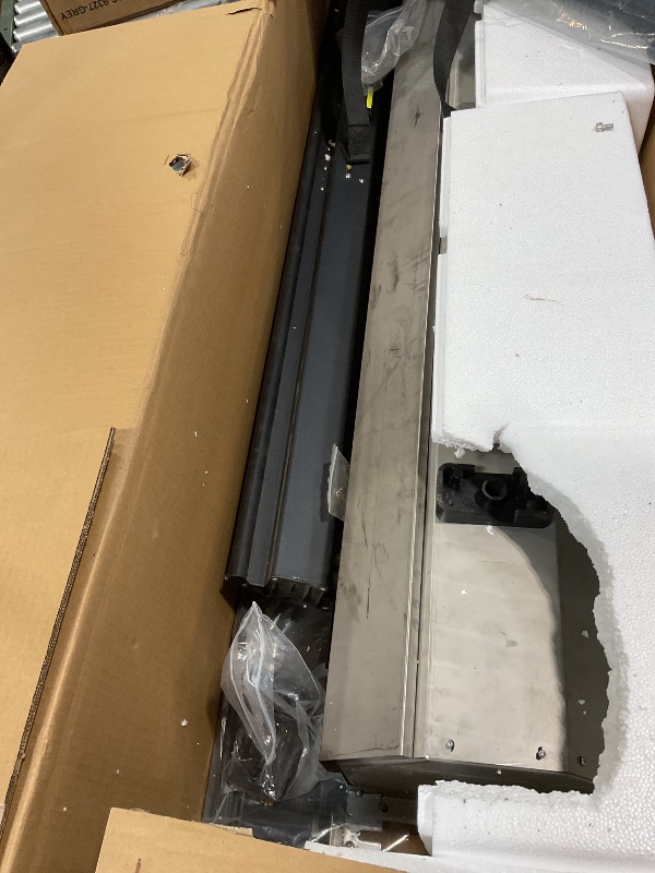 Photo 1 of ***UNKNOWN DAMAGED/ MISSING PIECES*** VEVOR Retractable Tonneau Cover, 5.0 ft Retractable Tonneau Cover with Built-in Drainage Pipe for 2021-2024 Toyota Tacoma Crew Cab w/Deck Rail System, Equipped with Double-Lock & T-Slot