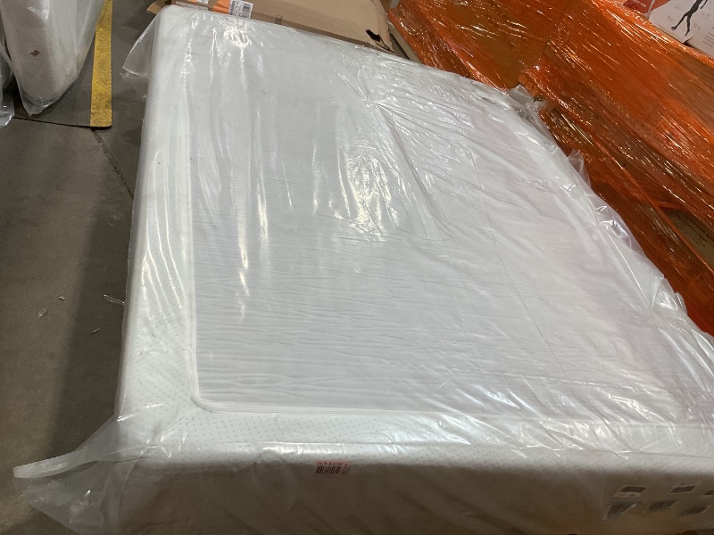 Photo 1 of **CORNER DENTED. DIRT FROM TRANSPORT **ZINUS 12 Inch Queen Green Tea Memory Foam Mattress [New Version], Fiberglass free, Medium Firm Feel, Zoned Pressure Relief, Certified Safe Foams & Fabric, 