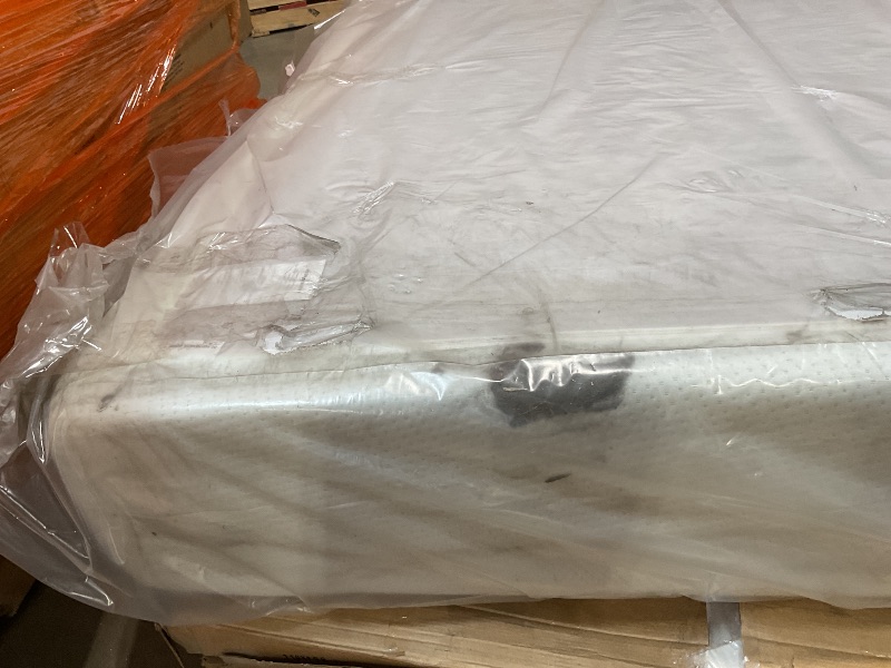 Photo 1 of **CORNER DENTED. DIRT FROM TRANSPORT **ZINUS 12 Inch Queen Green Tea Memory Foam Mattress [New Version], Fiberglass free, Medium Firm Feel, Zoned Pressure Relief, Certified Safe Foams & Fabric, 