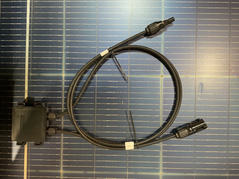 Photo 1 of ***UNTESTED/UNKNOWN DAMAGES/ MISSING PIECES*** BougeRV Solar Panel 16BB-300W N-Type