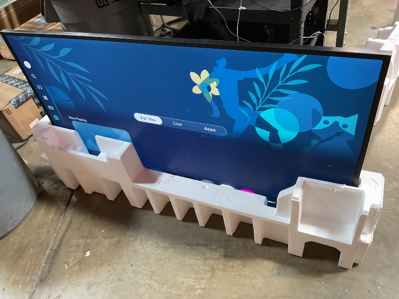 Photo 2 of Missing frame, remote , power cable ***  Samsung 55-Inch Class The Frame LS03F 4K QLED Smart TV (2025 Model) Slim Fit Wall Mount, Modern Frame Design, NQ4 AI Gen2 Processor, Art Mode, Artful Picture Quality, Samsung Vision AI, Alexa Built-in