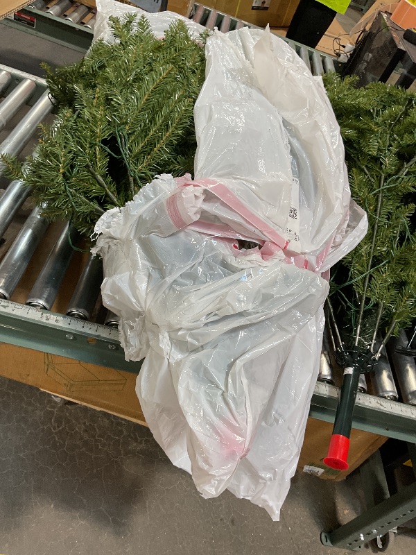 Photo 1 of ***NO PACKAGING ***National Tree Company 7.5 ft Pre-Lit Dunhill Fir Artificial Christmas Tree, 750 Clear Lights, 2,514 Tips, Includes Stand, Green