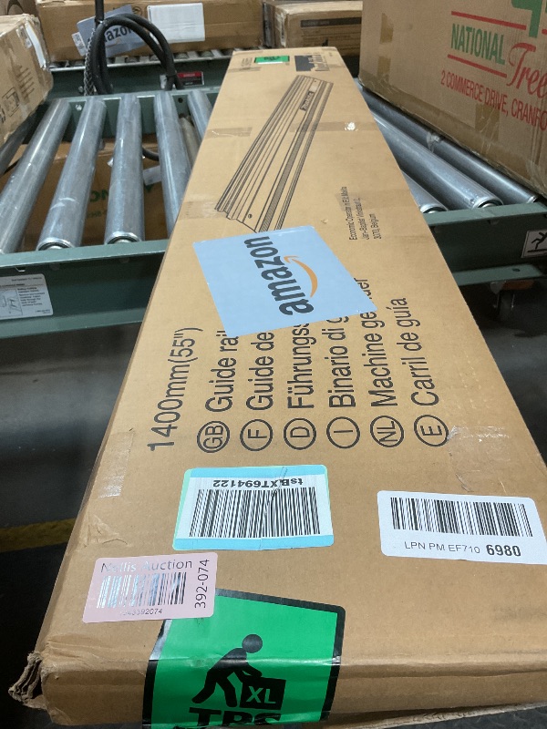 Photo 1 of **DIRT FROM TRANSPORT **Makita 194368-5 55" Guide Rail