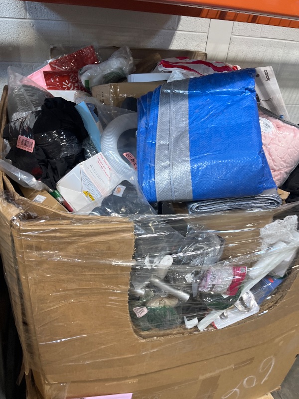 Photo 1 of *** NON REFUNDABLE *** 
TRASH/NON SELL PALLET
MUST BRING TRUCK TO PICK UP