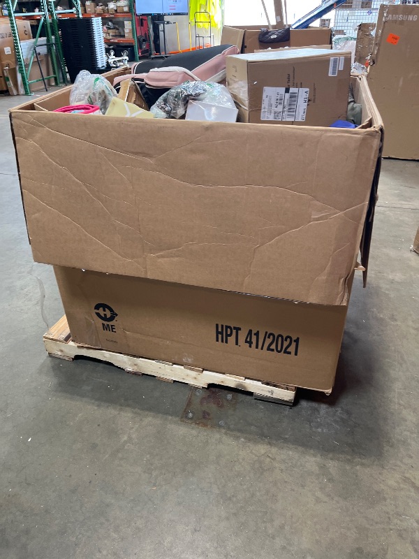 Photo 1 of *** NON REFUNDABLE ***
TRASH/NON SELL PALLET
MUST BRING TRUCK TO PICK UP