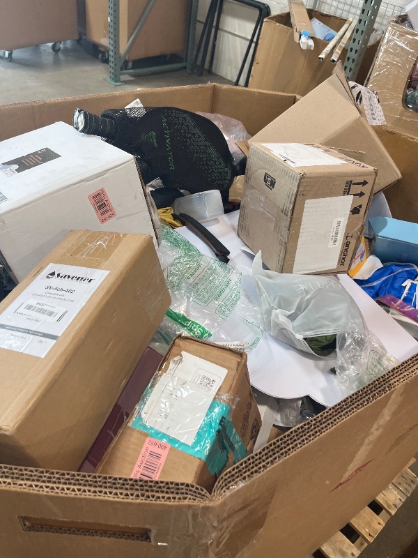 Photo 1 of *** NON REFUNDABLE *** 
TRASH/NON SELL PALLET
MUST BRING TRUCK TO PICK UP
