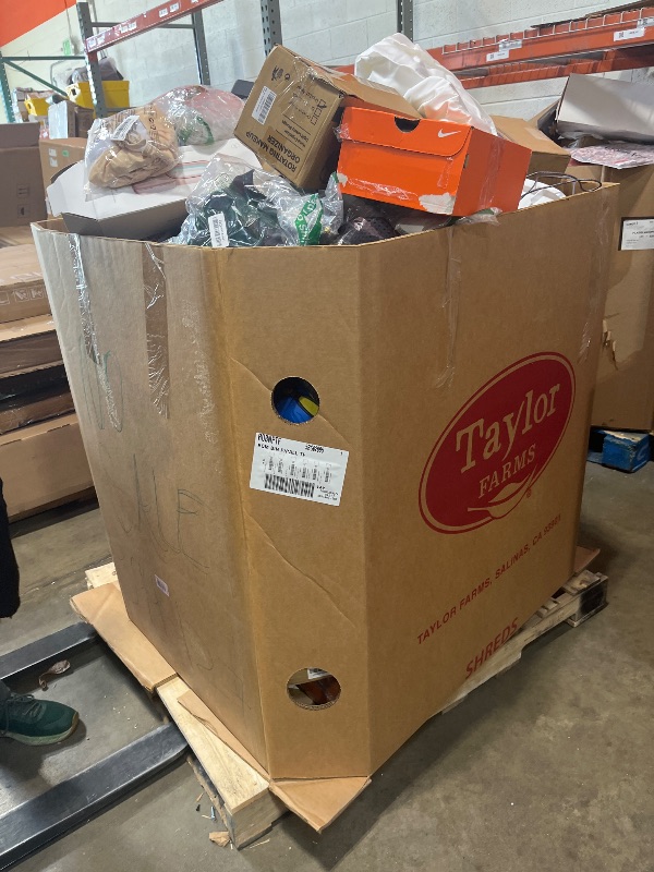 Photo 1 of *** NON REFUNDABLE *** 
**MUST BRING TRUCK TO PICK UP**
TRASH/NON SELL PALLET