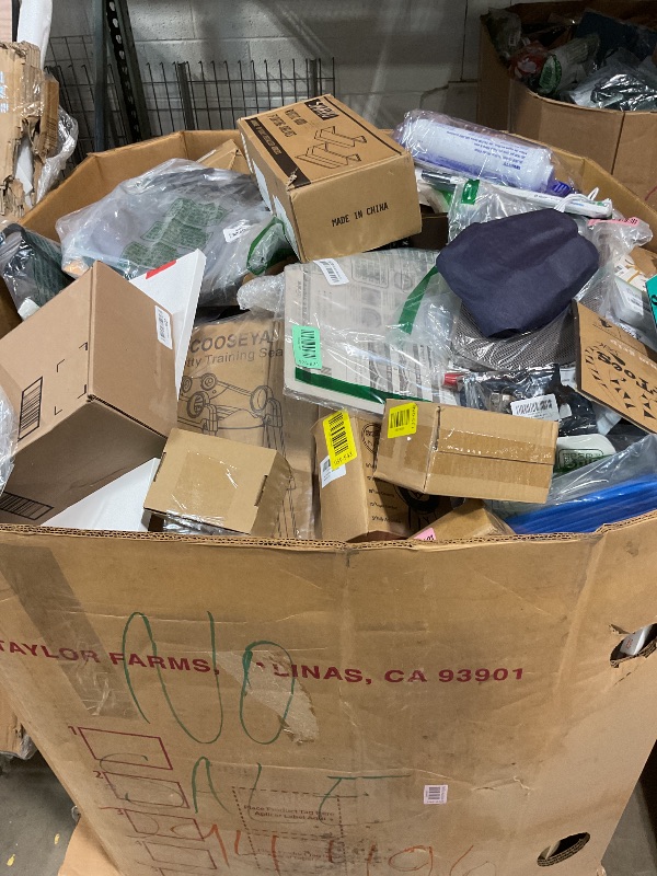 Photo 1 of *** NON-REFUNDABLE ***MUST BRING A TRUCK TO PICK UP**** TRASH/NON SELL PALLET***