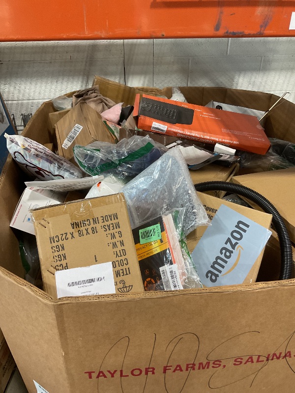 Photo 1 of *** NON-REFUNDABLE ***MUST BRING A TRUCK TO PICK UP**** TRASH/NON SELL PALLET***