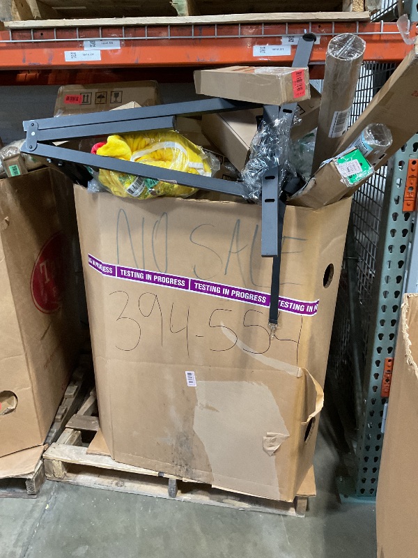 Photo 1 of *** NON-REFUNDABLE ***MUST BRING A TRUCK TO PICK UP**** TRASH/NON SELL PALLET***