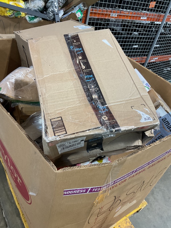 Photo 1 of *** NON-REFUNDABLE ***MUST BRING A TRUCK TO PICK UP**** TRASH/NON SELL PALLET***