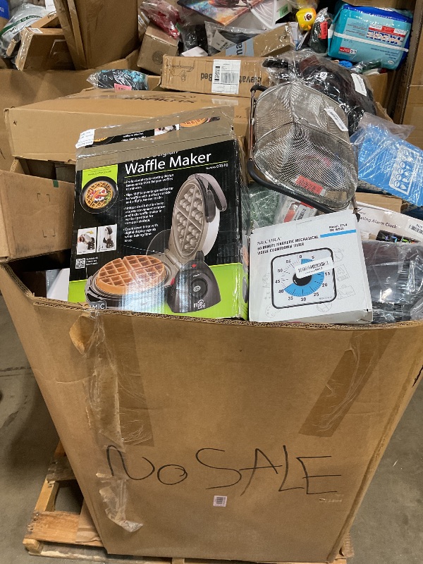 Photo 1 of *** NON-REFUNDABLE ***MUST BRING A TRUCK TO PICK UP**** TRASH/NON SELL PALLET***