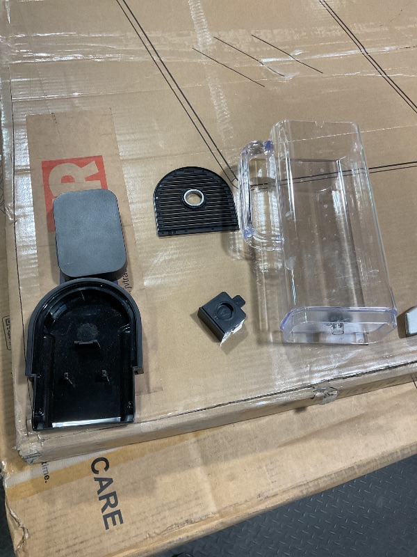 Photo 1 of *minor damaged*usedKeurig K-Supreme Single Serve K-Cup Pod Coffee Maker, MultiStream Technology, 4 Brew Sizes, 66oz Dual-Position Removable Reservoir, Black