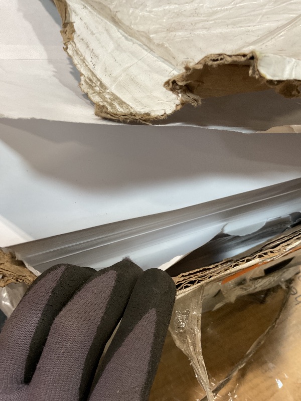 Photo 1 of **MISSING ONE REAM**Amazon Basics Multipurpose Copy Printer Paper, 20 lb, 8.5 x 11 Inches, 10 Reams (5,000 Sheets), 92 Bright, White