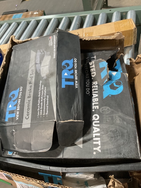 Photo 1 of **DIRT AND SCRATCHES ** Trq ROTORS Bra22292 And brakes bfa73149 Brake part cleaner