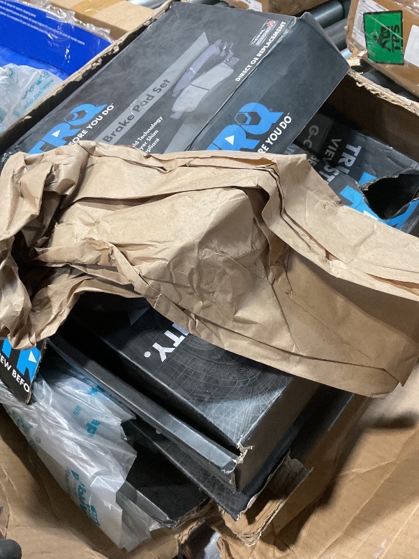 Photo 1 of **DIRT AND SCRATCHES ** Trq ROTORS Bra22292 And brakes bfa73149 Brake part cleaner