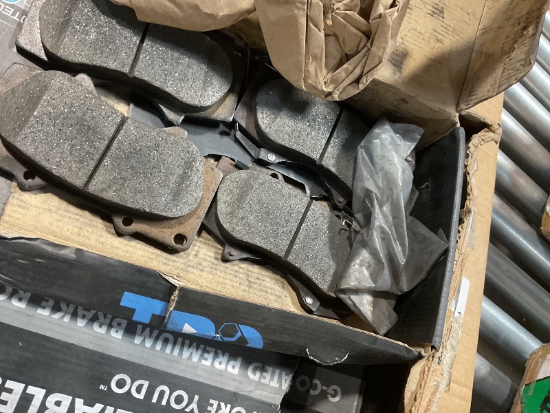 Photo 1 of **DIRT AND SCRATCHES ** Trq ROTORS Bra22292 And brakes bfa73149 Brake part cleaner