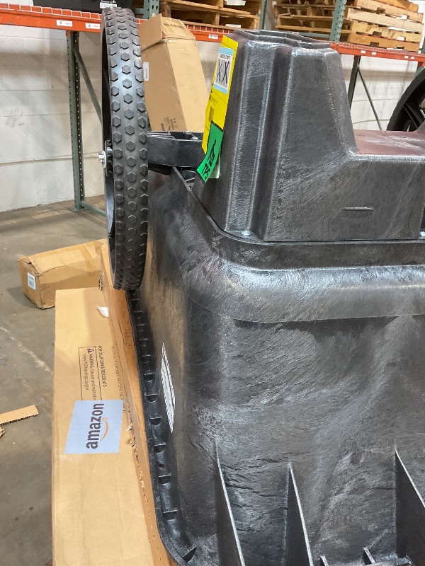 Photo 1 of **DIRT FROM TRANSPORT **RCP5642BLA - Big Wheel Utility Cart