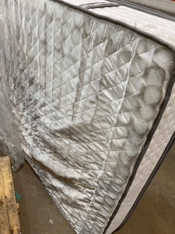 Photo 1 of **DIRT. SCRAPES FROM TRANSPORT **80*60 mattress