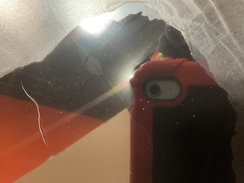 Photo 1 of **MAJOR DAMAGE TO SCREEN. SELLING FOR PARTS AS PARTIAL SET **SAMSUNG 85-Inch Class QLED Q7F Series Samsung Vision AI Smart TV (2025 Model, 85Q7F) Quantum HDR, Object Tracking Sound Lite, Q4 AI Gen1 Processor, 4K upscaling, Gaming Hub, Alexa Built-in