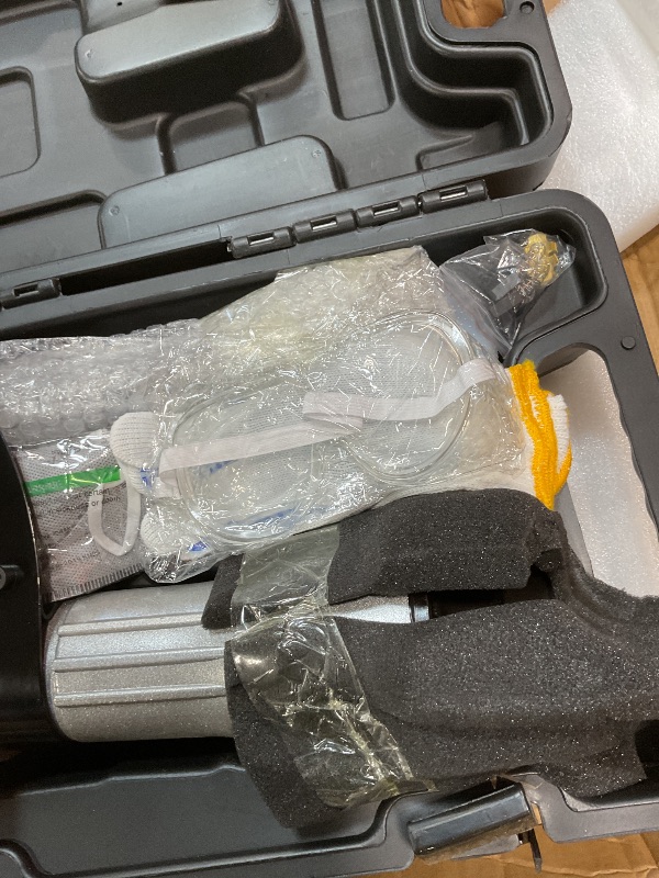 Photo 1 of **BROKEN CASE LOCK**VEVOR Demolition Jack Hammer, 1350 BPM Concrete Breaker 6pcs Chisels Bit Chipping with Case, 2200W Electric Jackhammer Heavy Duty, Black