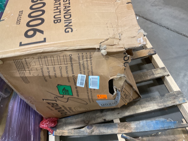 Photo 1 of ***FRAMING IS CRACKED IN THE FRONT OF TUB SHELL*** WOODBRIDGE 54" Acrylic Freestanding Bathtub Contemporary Soaking White Tub with Matte Black Overflow and Drain,B0006-MB