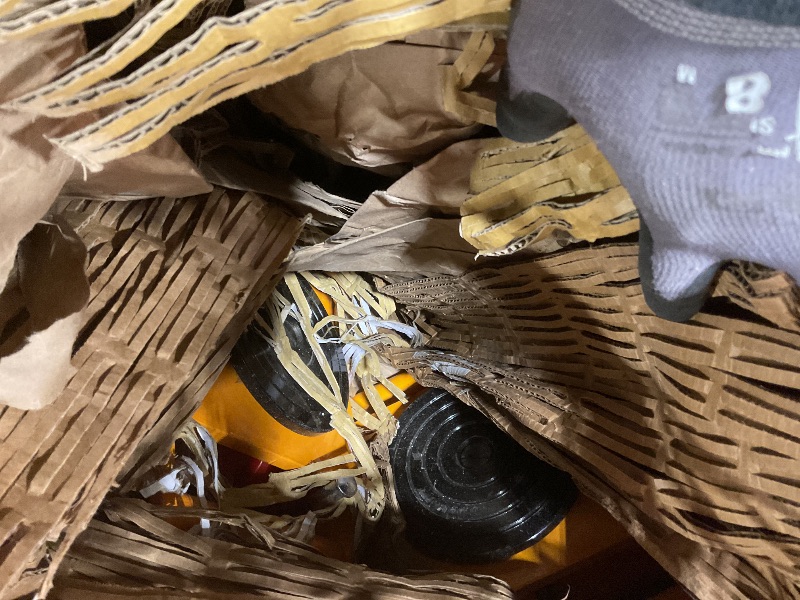 Photo 1 of **MINOR USE WEAR**VEVOR 4PCS Machinery Skates Dollies, 17,637 lb Heavy Duty Equipment Moving Skates with 4 PU Wheels, 360° Rotation Non-Slip Cap, Low-Profile Industrial Mover Rollers for Factory, Warehouse, Workshop