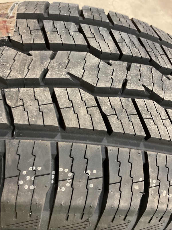 Photo 1 of **DIRT**Crossmax CHTS-1 255/55R18 105V Light Truck & SUV Tire