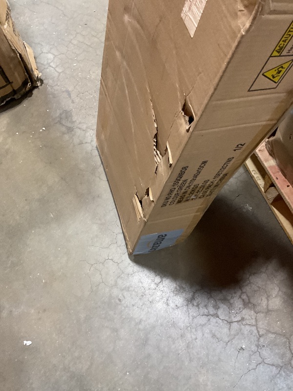 Photo 1 of **SELLING FOR PARTS AS PARTIAL SET. BOX ONE OF TWO**Large 27x10x7 ft Outdoor Walk-in Greenhouse with 16 Mesh Windows & Swing Door, 325x120 in Heavy-Duty Galvanized Steel Frame and Thick PE Cover for Full Protection, Green Garden Plant House for Backy