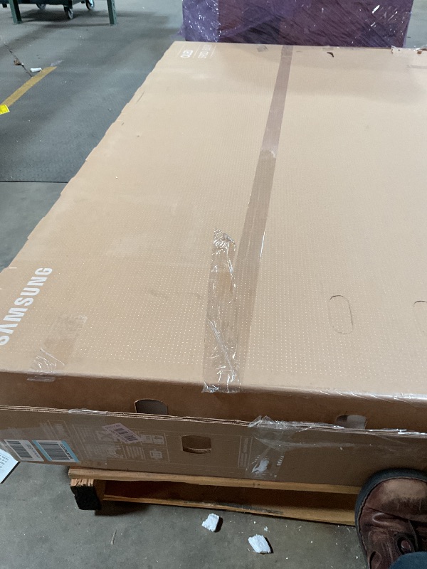 Photo 1 of **SELLING FOR PARTS**SAMSUNG 83-Inch Class OLED 4K S90D Series HDR+ Smart TV w/Dolby Atmos, Object Tracking Sound Lite, Motion Xcelerator, Real Depth Enhancer, 4K AI Upscaling, Alexa Built-in (QN83S90D, 2024 Model)