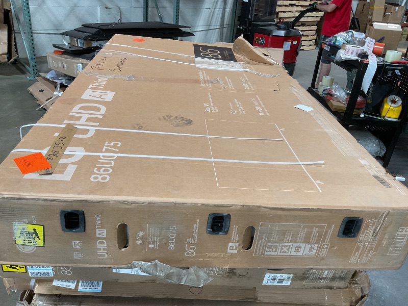 Photo 1 of **SELLING FOR PARTS. CRACKED SCREEN**LG UQ7590 86-Inch Class UHD Smart TV 86UQ7590PUD, 2022 - AI-Powered 4K, Alexa Built-In, Grey