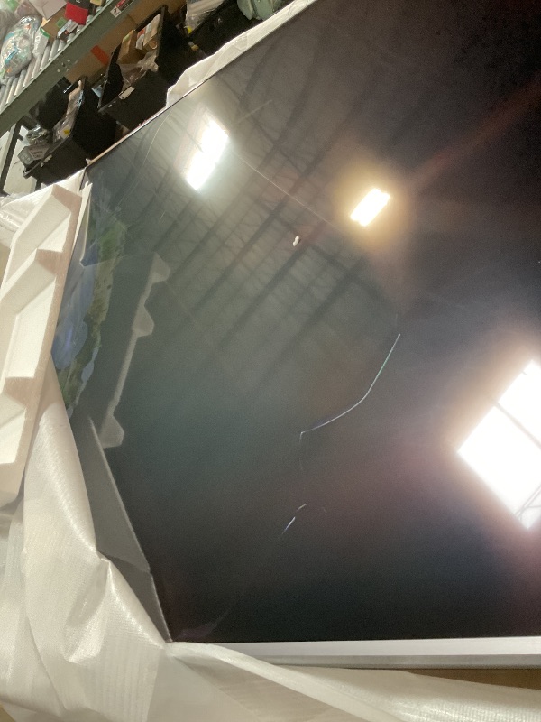 Photo 1 of **SELLING FOR PARTS. CRACKED SCREEN**LG UQ7590 86-Inch Class UHD Smart TV 86UQ7590PUD, 2022 - AI-Powered 4K, Alexa Built-In, Grey
