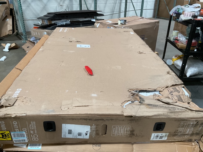 Photo 1 of **DAMAGED SCREEN. SELLING FOR PARTS**SAMSUNG 85-Inch Class Crystal UHD 4K DU7200 Series HDR Smart TV w/Object Tracking Sound Lite, PurColor, Motion Xcelerator, Mega Contrast, Q-Symphony (UN85DU7200, 2024 Model)