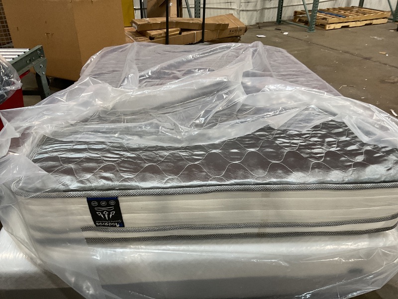 Photo 1 of **DIRTY FROM TRNSPORT**Madevos Full Size Mattress, 10 Inch Hybrid Mattress in a Box, Memory Foam and Individual Pocket Springs, Fiberglass Free, Soft and Breathable, Medium Firm Feel