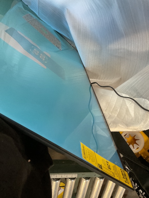 Photo 1 of *DAMAGED SPEAKERS* SAMSUNG 50-Inch Class Crystal UHD U8000F 4K Smart TV (2025 Model) Endless Free Content, Crystal Processor 4K, MetalStream Design, Knox Security, Alexa Built-in