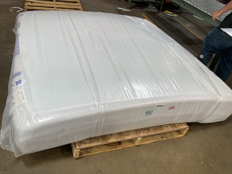 Photo 1 of **DIRTY FROM TRANSPORT**Vibe Gel Memory Foam Mattress, 12-Inch CertiPUR-US Certified Bed, King, White