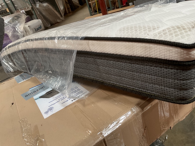 Photo 1 of **DIRTY FROM TRANSPORT**Review Full Mattress, 10 Inch Full Size Mattress,Memory Foam Hybrid Mattress,with Individual Pocket Spring for Motion Isolation & Silent Sleep, Pressure Relief,Plush Firmness.