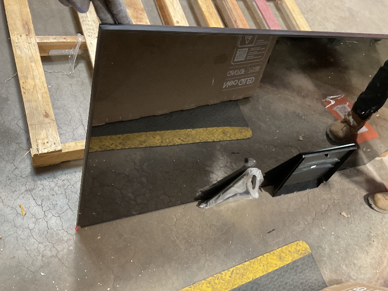Photo 1 of ****FOR PARTS/NON-FUNCTIONAL**** Samsung 75-Inch Class Neo QLED QN70F 4K Mini LED Smart TV (2025 Model) NQ4 AI Gen2 Processor, Quantum Matrix Technology Slim, Motion Xcelerator 144Hz, Samsung Vision AI, Alexa Built-in