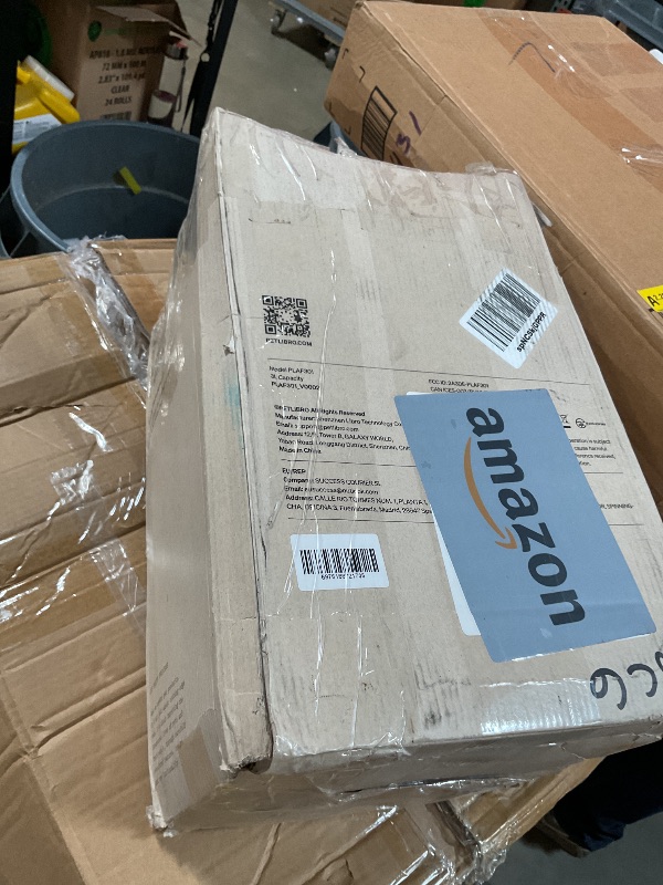 Photo 1 of **DOESN'T READ RFID TAGS*** PETLIBRO RFID Automatic Cat Feeder, Collar Tag-Activated Personalized Meals, 5G&2.4G Wi-Fi Programmable Cat Food Dispenser with Cats Recognition & Diet Tracking for Multi-Pet Homes and Different Diets