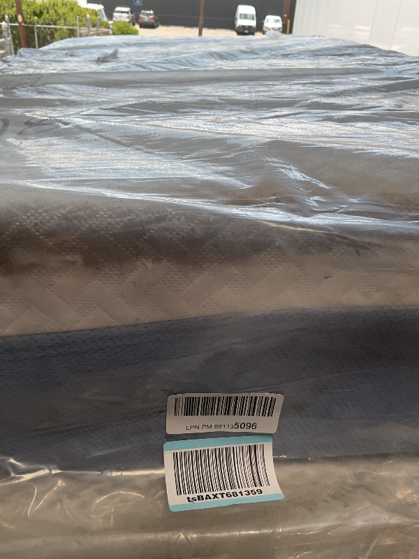 Photo 1 of *DIRTY FROM TRANSPORT* ZINUS 8 Inch Cooling Essential Memory Foam Mattress [New Version], Twin, Fiberglass Free, Medium Feel, Cooling Airflow Memory Foam, Certified Safe Foams & Fabric, Mattress in A Box