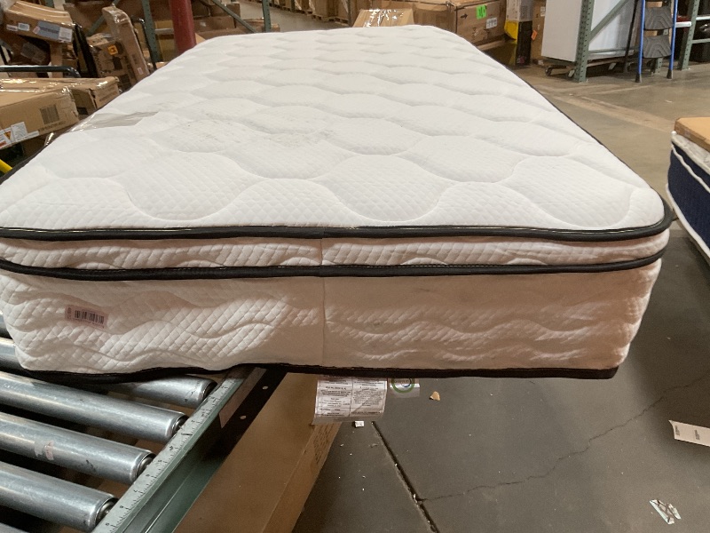Photo 1 of **DIRTY FROM TRANSPORT **Twin Mattress 12 inch Gel Memory Foam Mattress Medium Firm Mattresses for Cool Sleep Relieving Pressure Relief CertiPUR-US Certified Mattress 