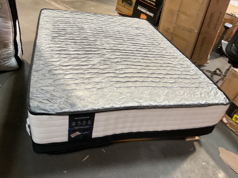 Photo 1 of **DIRTY FROM TRANSPORT **LETMOON Queen Size Mattresses, 14 Inch Hybrid Queen Mattress , Medium Firm, Memory Foam and Pocket Springs, (Upgrade) Strong Edge Support, Pressure Relief