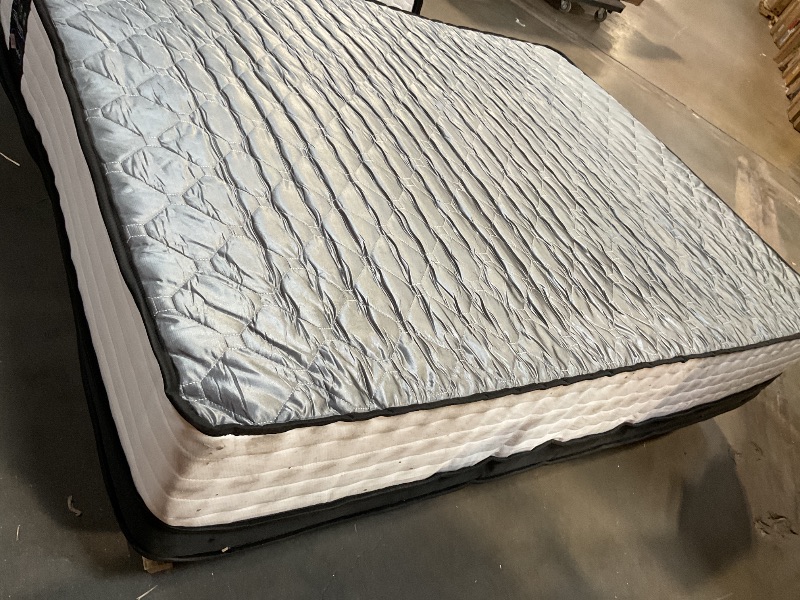 Photo 1 of **DIRTY FROM TRANSPORT **LETMOON Queen Size Mattresses, 14 Inch Hybrid Queen Mattress , Medium Firm, Memory Foam and Pocket Springs, (Upgrade) Strong Edge Support, Pressure Relief
