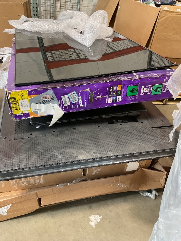 Photo 1 of *FINAL SALE/ NO RETURNS/ PALLET OF NON FUNCTIONING TV QTY8*