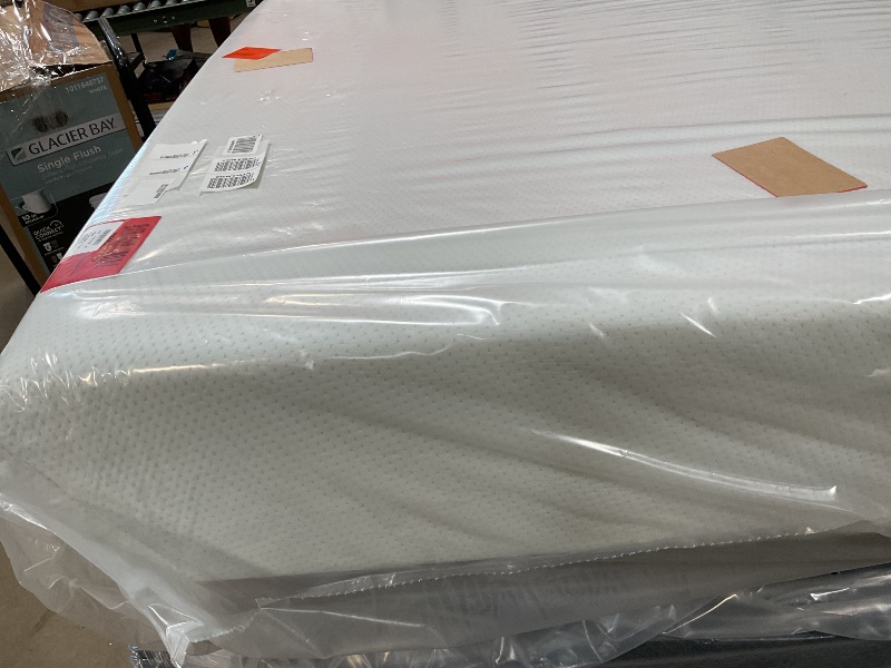 Photo 1 of **DIRTY FROM TRANSPORT **ZINUS 12 Inch Green Tea Memory Foam Mattress [New Version], King, Fiberglass free, Medium Firm Feel, Zoned Pressure Relief, Certified Safe Foams & Fabric, Mattress 