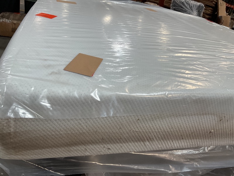 Photo 1 of **DIRTY FROM TRANSPORT **ZINUS 12 Inch Green Tea Memory Foam Mattress [New Version], King, Fiberglass free, Medium Firm Feel, Zoned Pressure Relief, Certified Safe Foams & Fabric, Mattress 