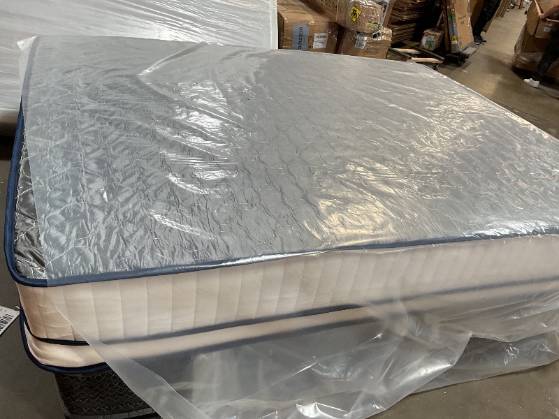Photo 1 of **DIRTY FROM TRANSPORT **SUAYEA Queen Mattress, 12 Inch Queen Size Mattress , Pocket Spring and Soft Foam, Ultimate Motion Isolation, Strong Edge Support, Medium Firm