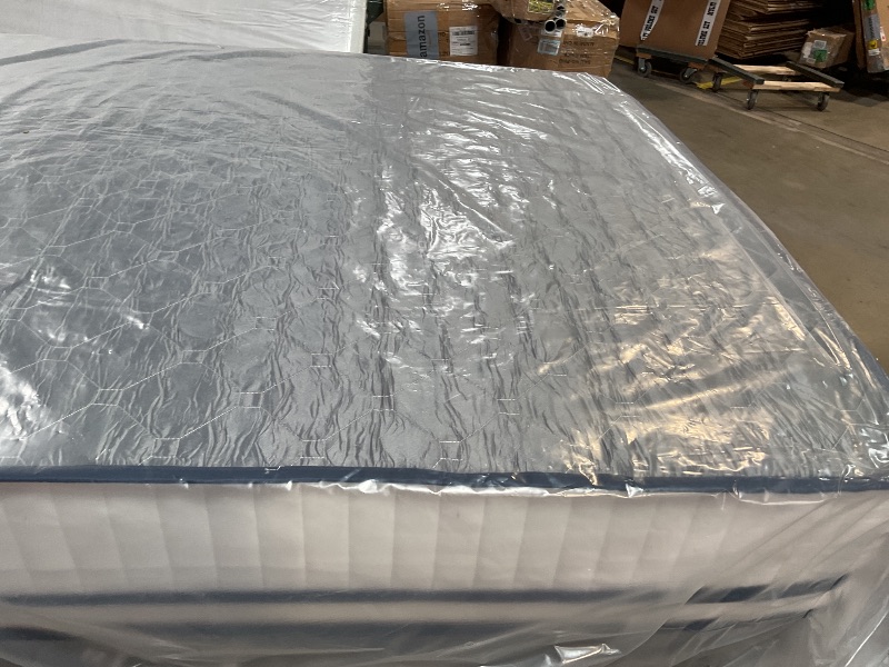 Photo 1 of **DIRTY FROM TRANSPORT **SUAYEA Queen Mattress, 12 Inch Queen Size Mattress , Pocket Spring and Soft Foam, Ultimate Motion Isolation, Strong Edge Support, Medium Firm
