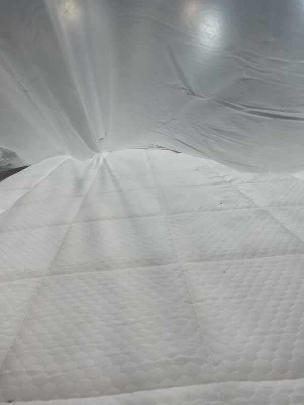 Photo 1 of **DIRTY FROM TRANSPORT **Ayeawo Firm Queen Mattress-12 Inch Hybrid Mattress Queen Size  with Gel Memory Foam and Individual Pocket Springs,Motion Isolation&Pressure Relief& Cooling Feel